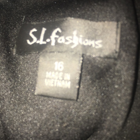 Missy Party Dress - Picture 7 of 8